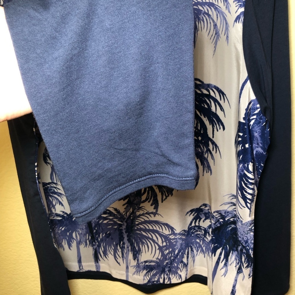 Tommy bahama Long sleeve White Blue Palm tree Print Blouse size XL - Picture 4 of 7